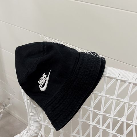 b30ee2ff83262635bfe6dba598137f28