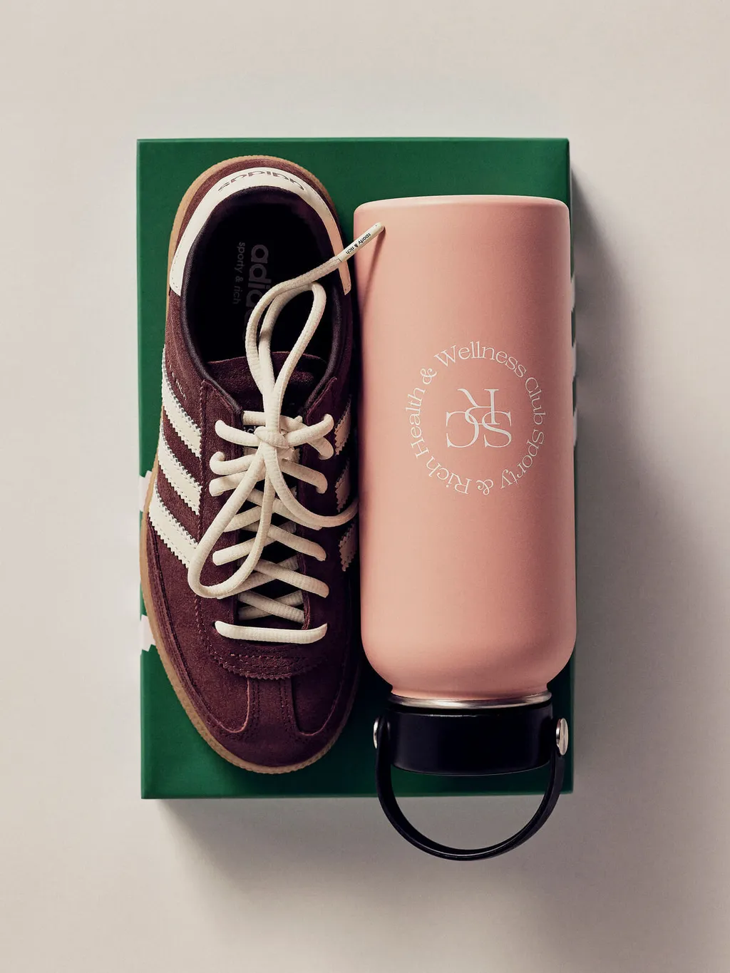 664cdd035544d365c2cc8bc2_adidas-x-sporty-rich-handball-spezial-collection-ih2148-ih2610-ih2612-mood%20(11)