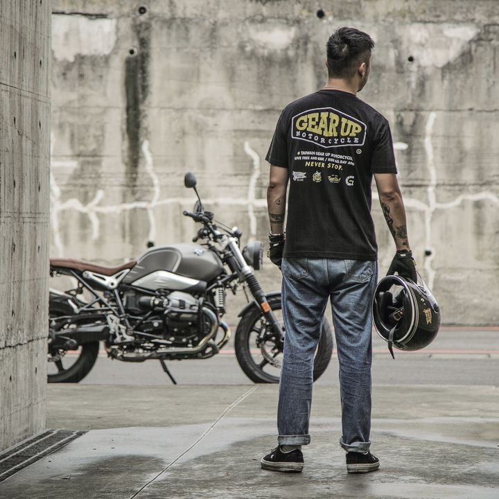 flattracker-1 拷貝.jpg