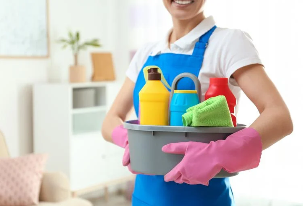 Screenshot 2023-06-27 at 09-17-00 professional-house-cleaning-services-malaysia.webp (WEBP Image 750 × 510 pixels)
