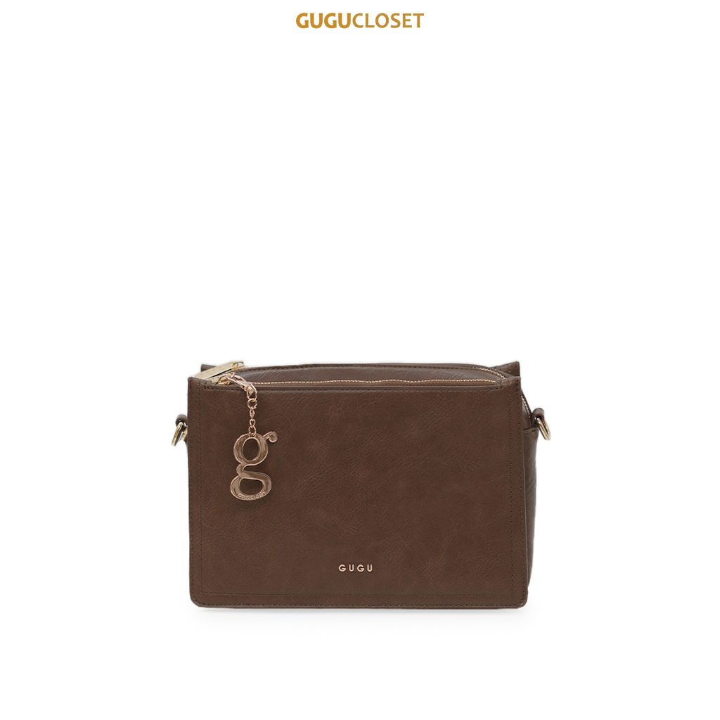 clara brown front