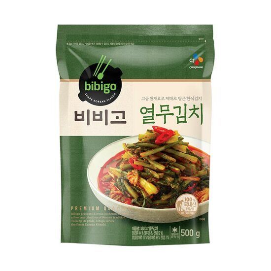 CJ BIBIGO YOUNG RADISH KIMCHI 500G - MAIN.jpg