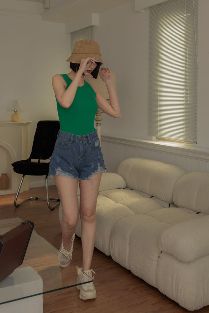 087bt1534002.jpg