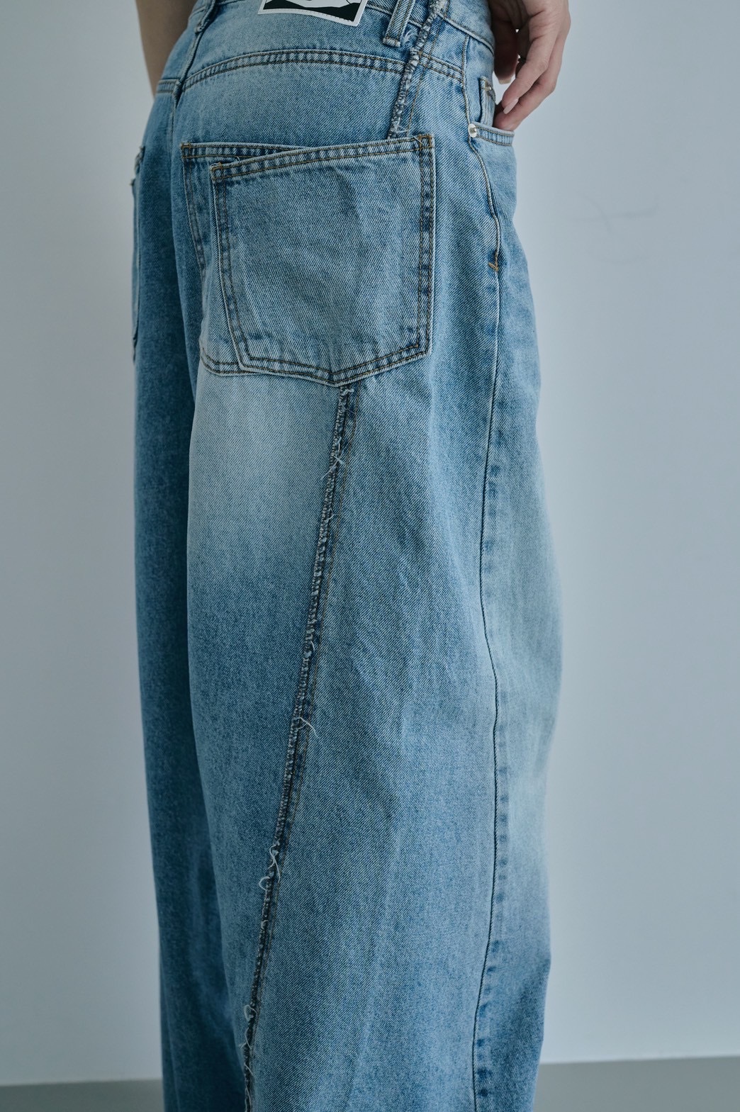 18AB0103-F588-4009-9F42-55FC53C79236