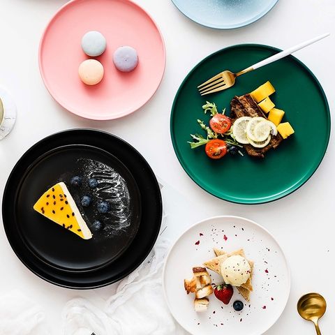 matte-round-raised-rim-plate