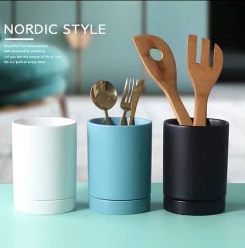 matte-chopstick-holder