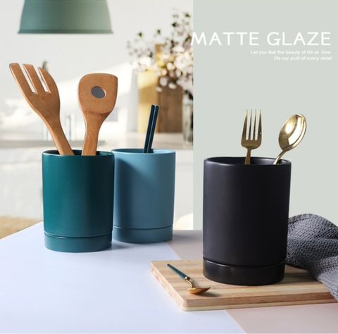 matte-chopstick-holder
