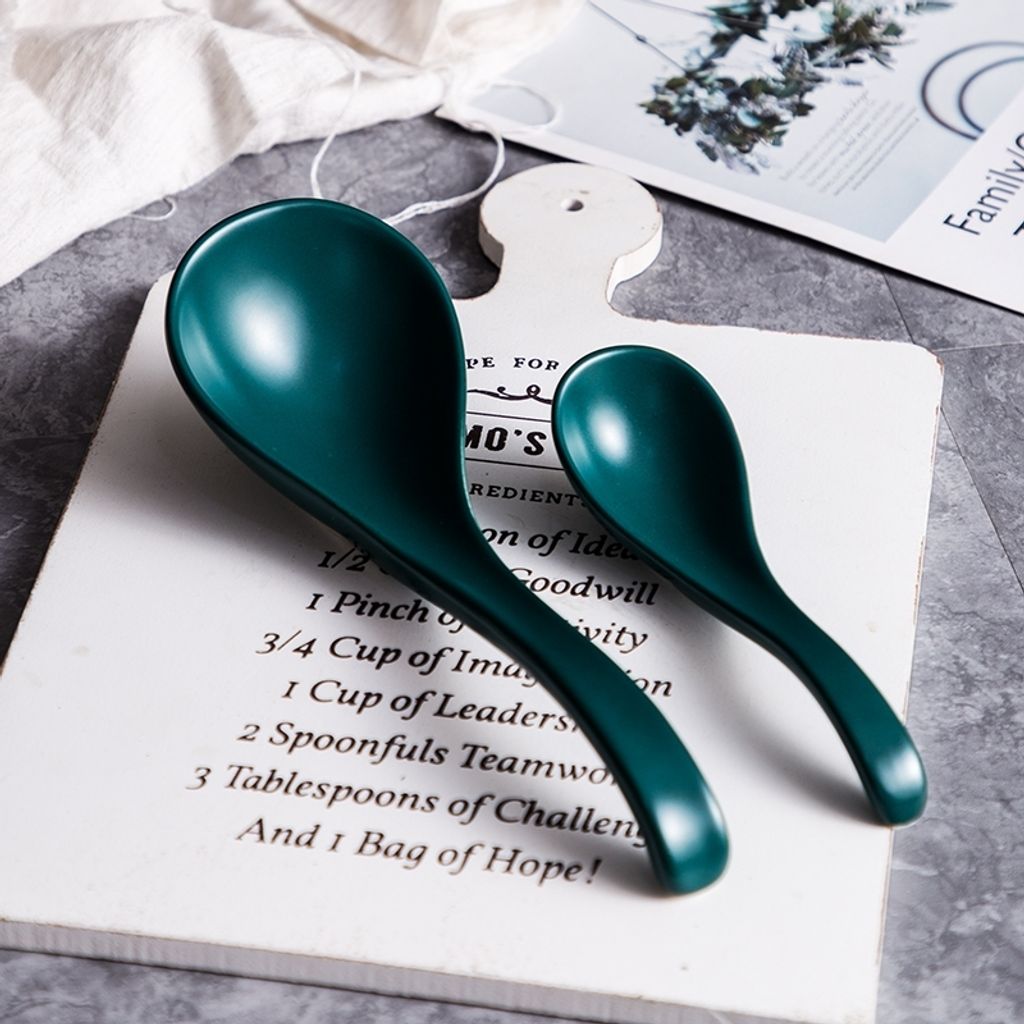 nordic-matte-soup-noodle-spoon