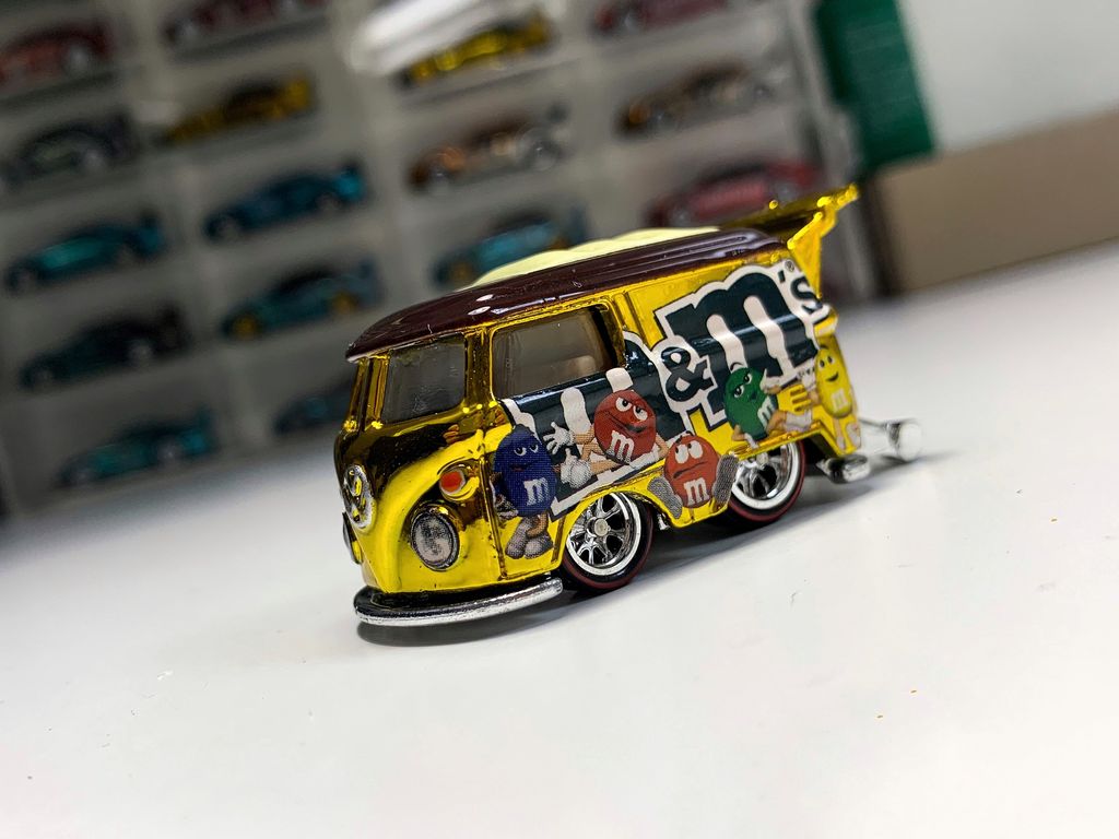 Kool Kombi M&M Hyper Custom
