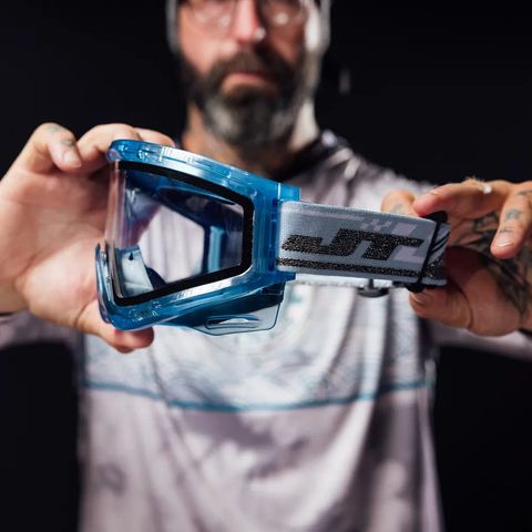 23509 JT QLS Ice Aquamarine Frame 01