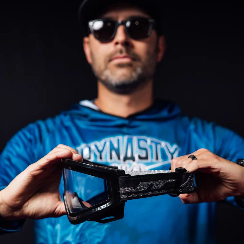 23505 JT QLS Black Frame 01