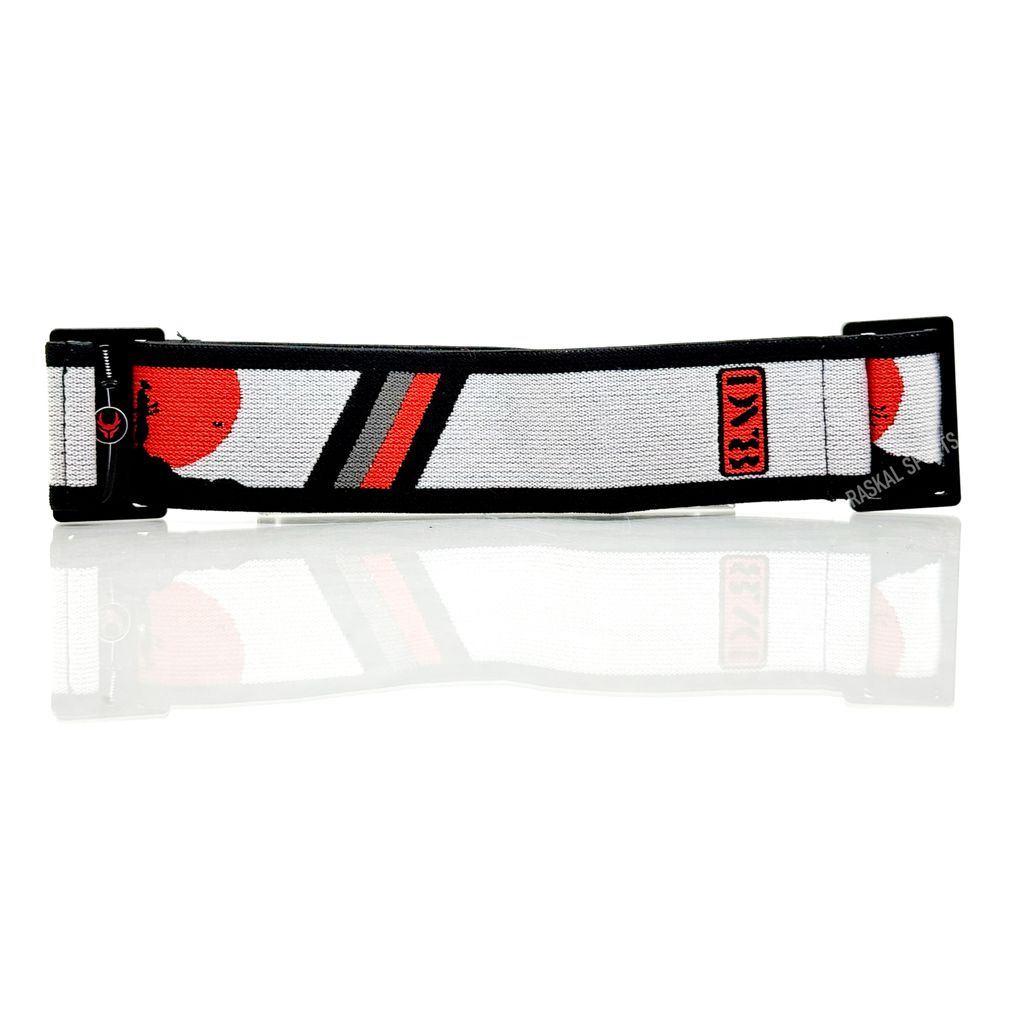 DV8 Modern Samurai Strap Black White 01
