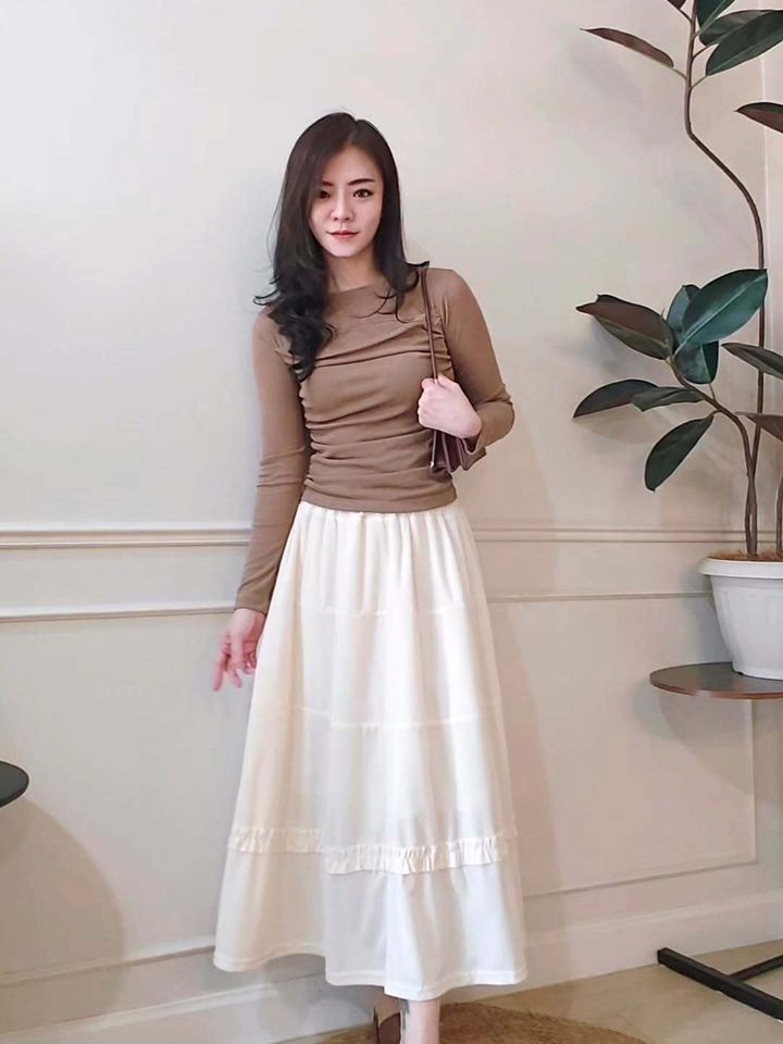 Corduroy Maxi Skirt - Beige - Brown 🖤www.vintagemodefashion.com.heic