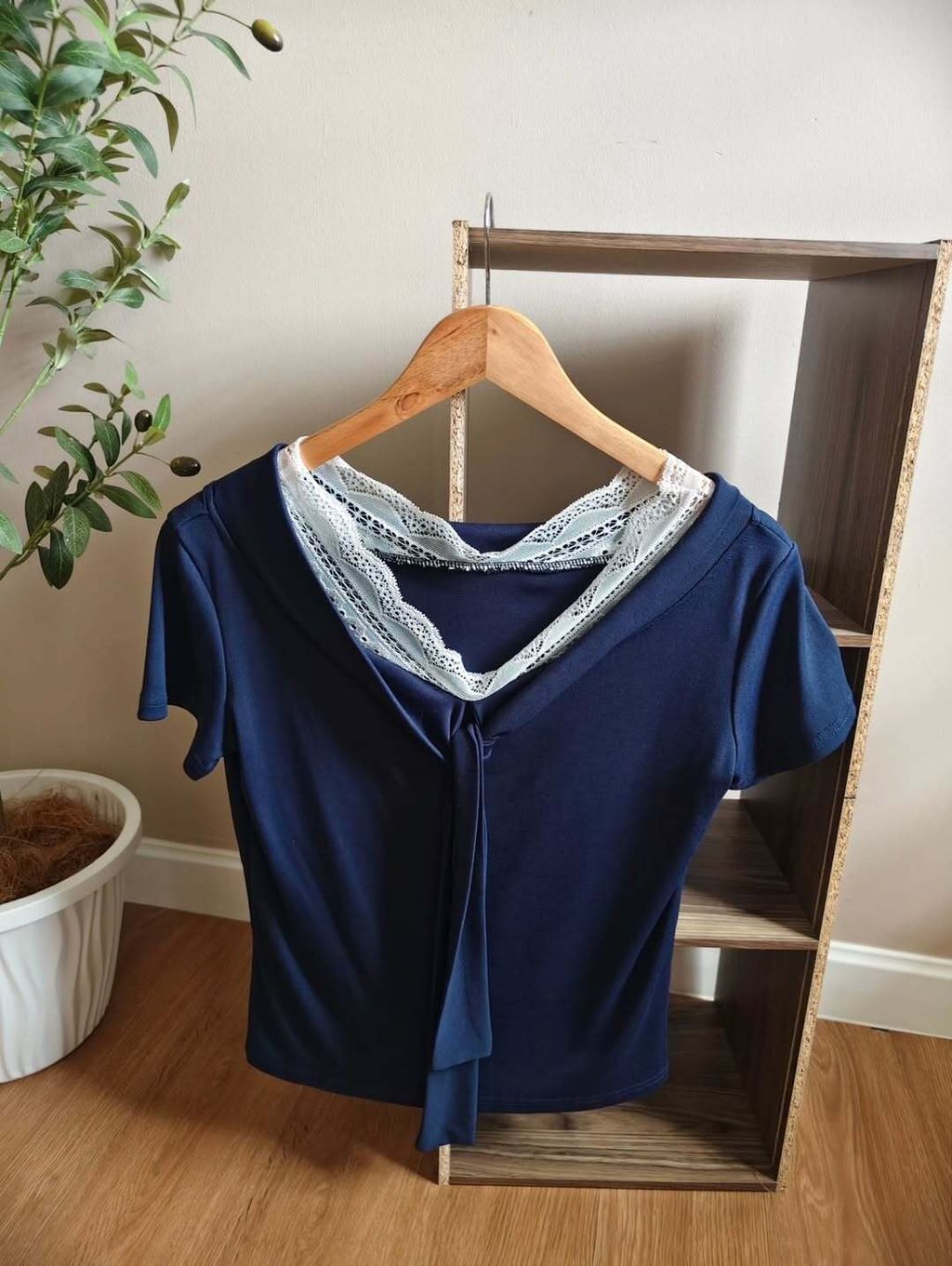 Marine Lacey Top 💙 RM 36.00www.vintagemodefashion.com.heic (2)