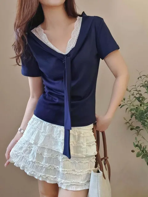 Marine Lacey Top 💙 RM 36.00www.vintagemodefashion.com.heic (1)