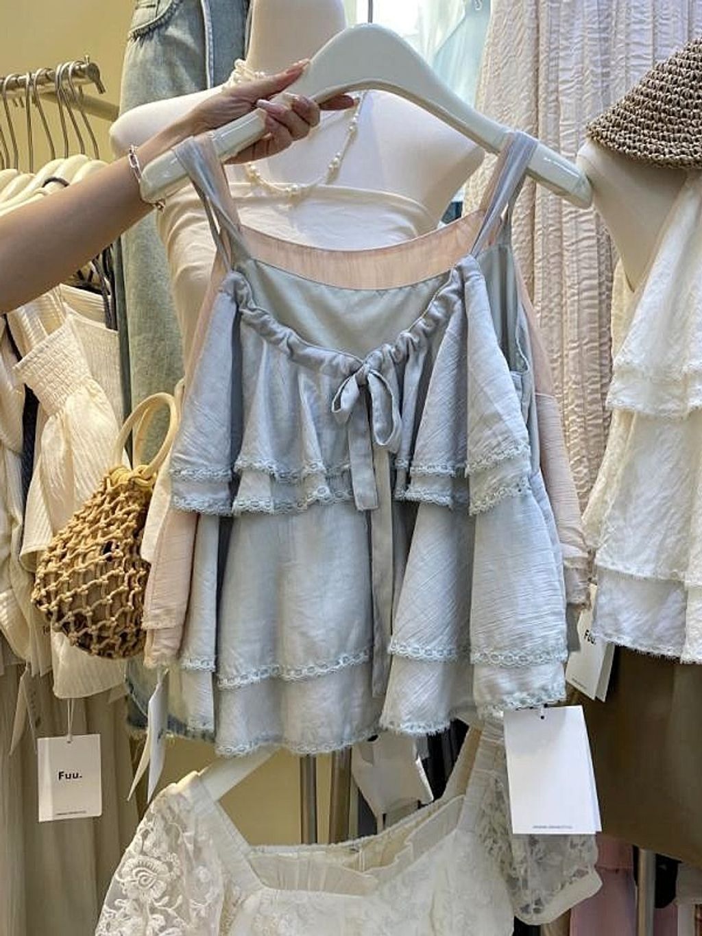 1762333110625-437162631