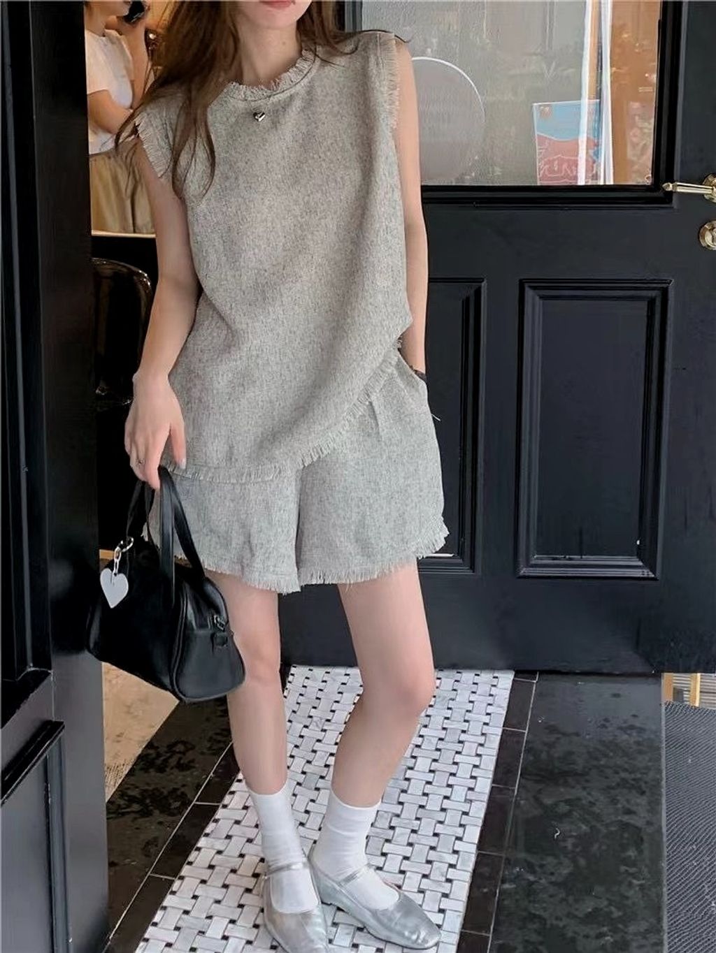 1762836918771-416186349