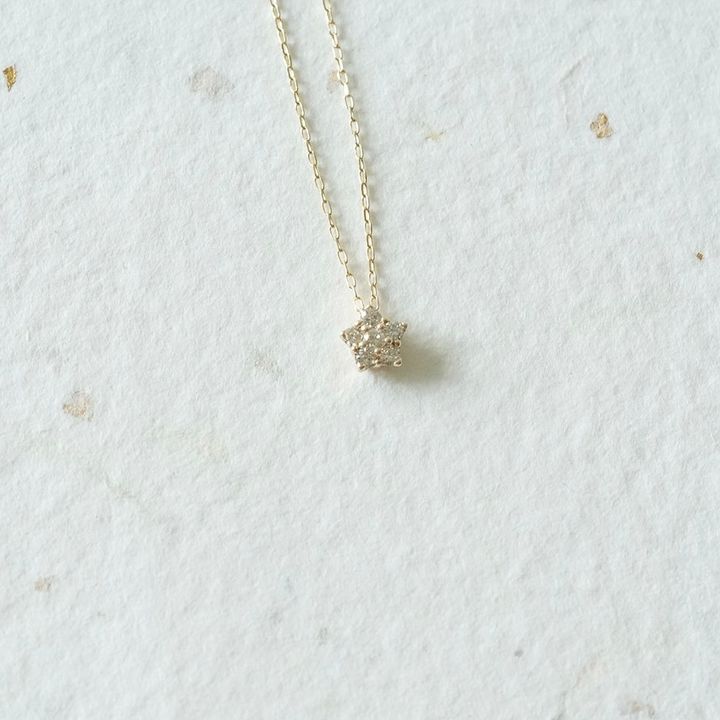 k10-diamond-star-necklace2.jpg