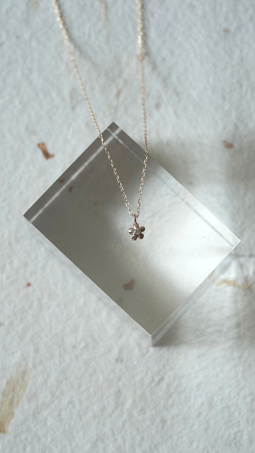 k10-diamond-flower-necklace