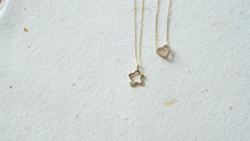 k10-diamond-heart-necklace4.jpg