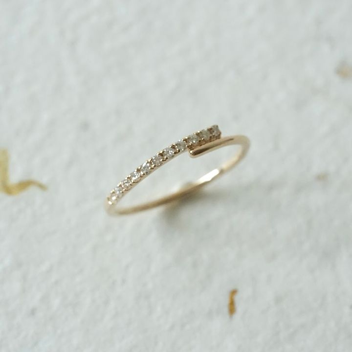 k10-diamond-line-ring.jpg