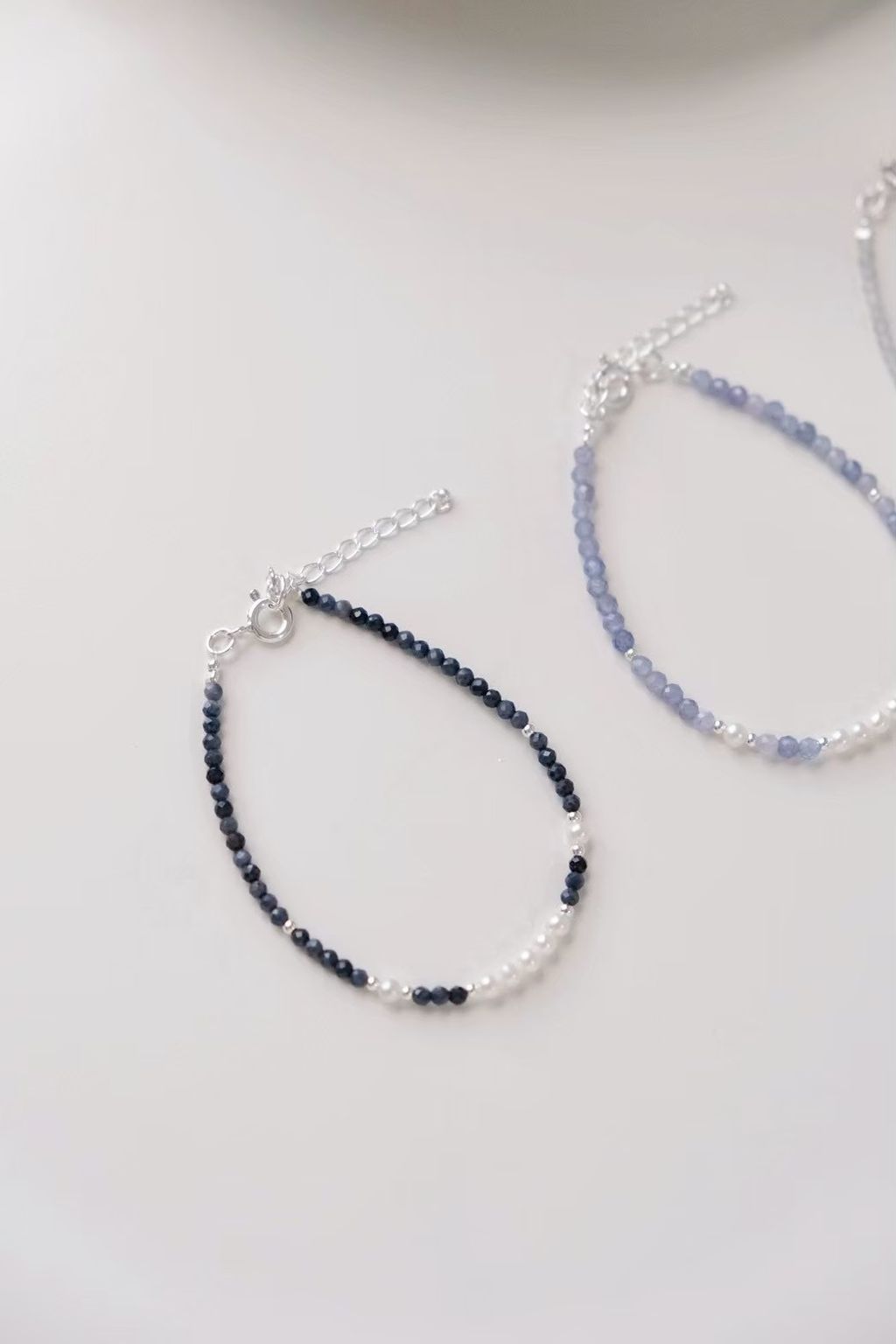 five-pearl-tanzanite-bracelet.jpg