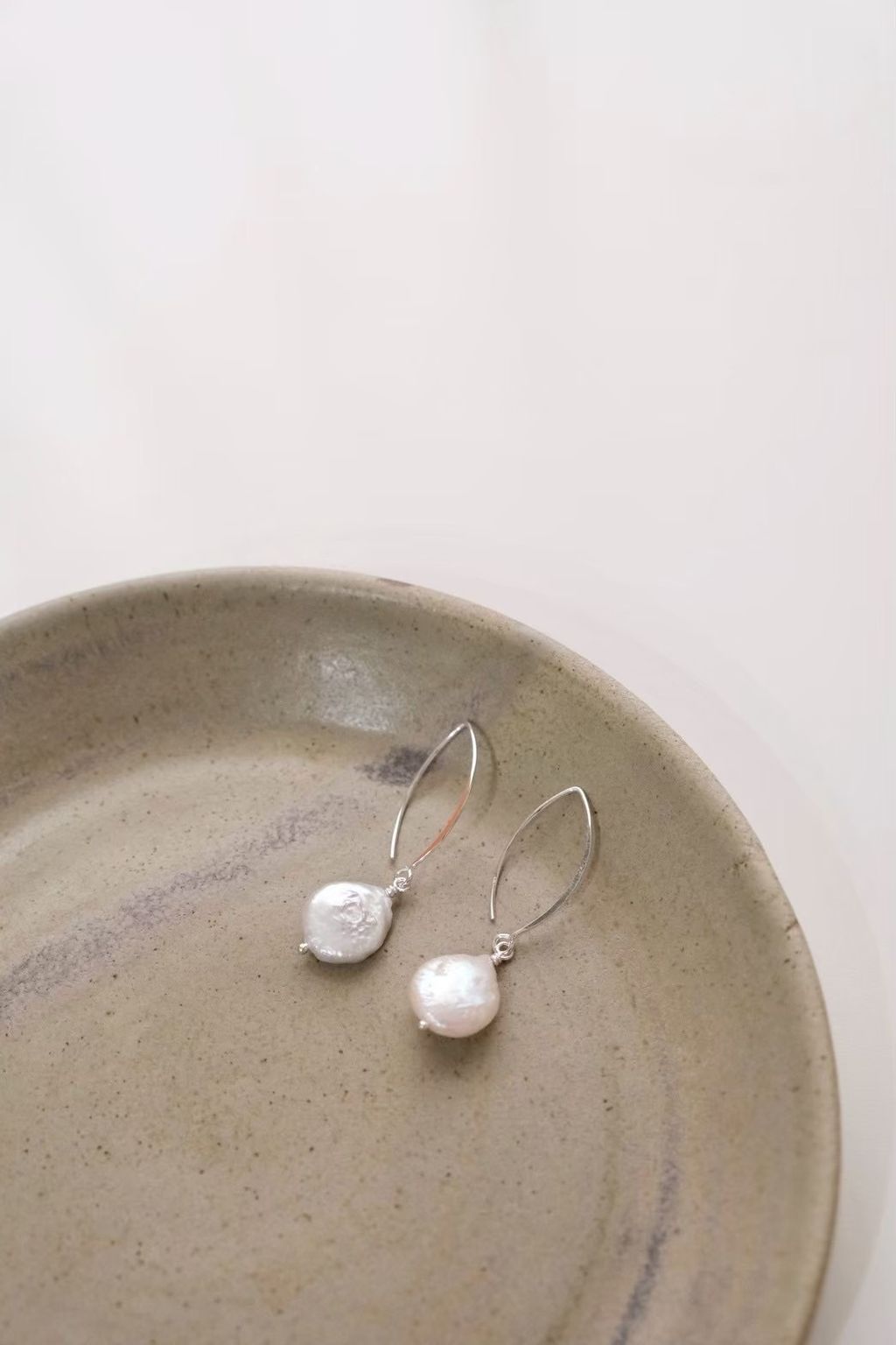baroque-pearl-earrings