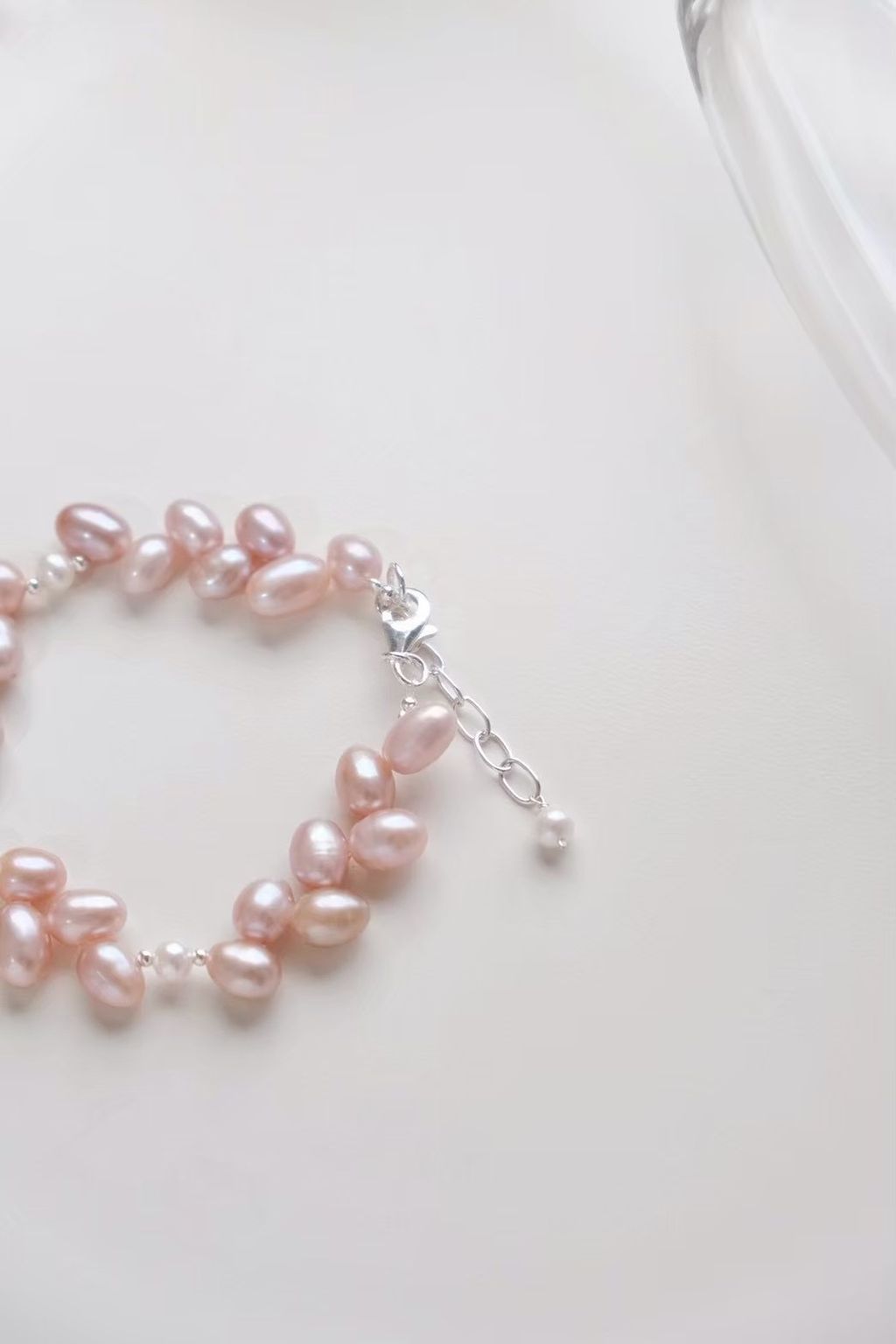 pink-rice-pearl-bracelet-04.jpg