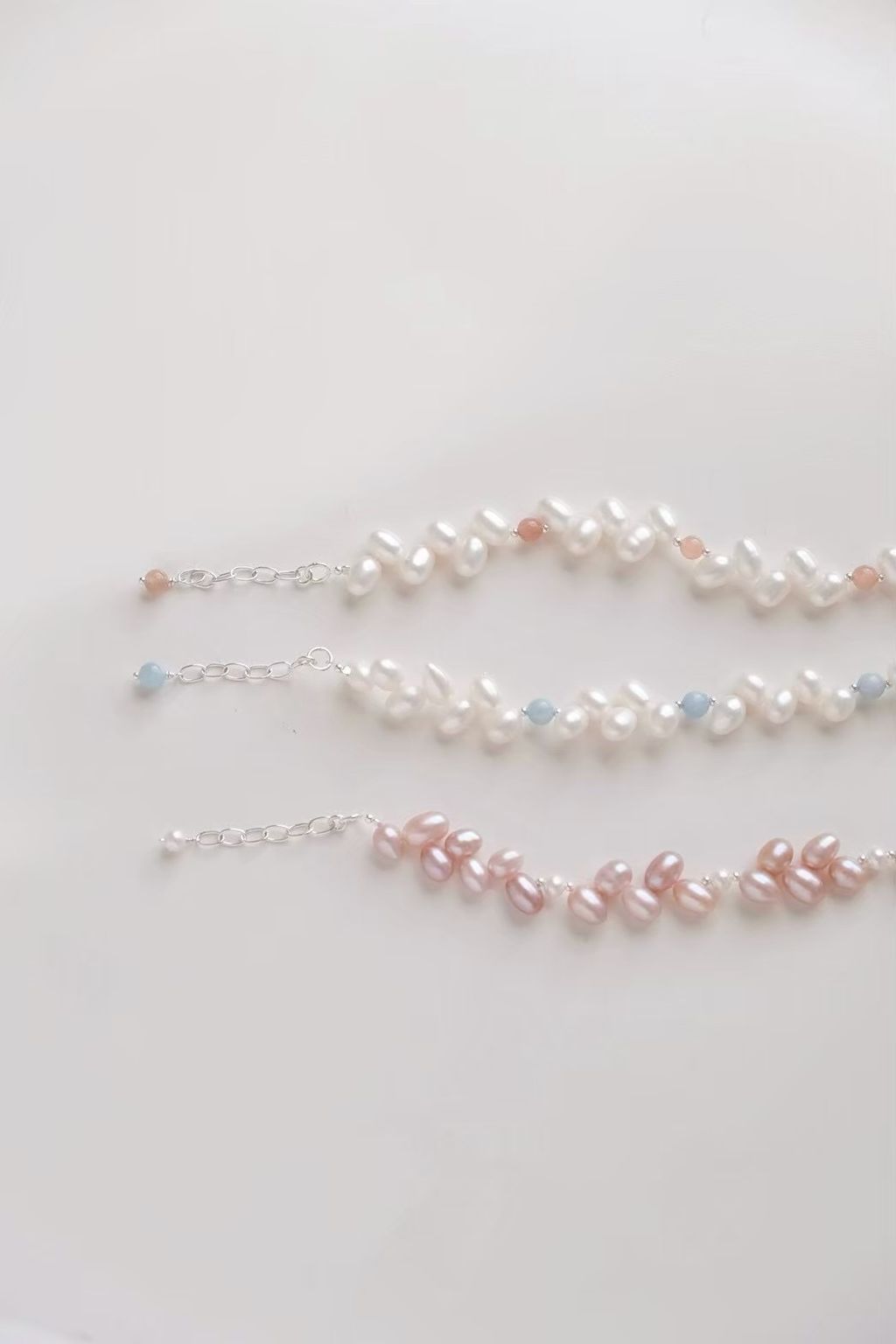 pink-rice-pearl-bracelet-detail.jpg