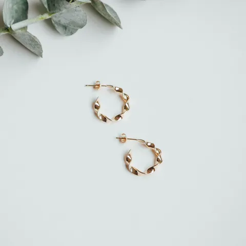 PJ square pics_201104_0.jpg