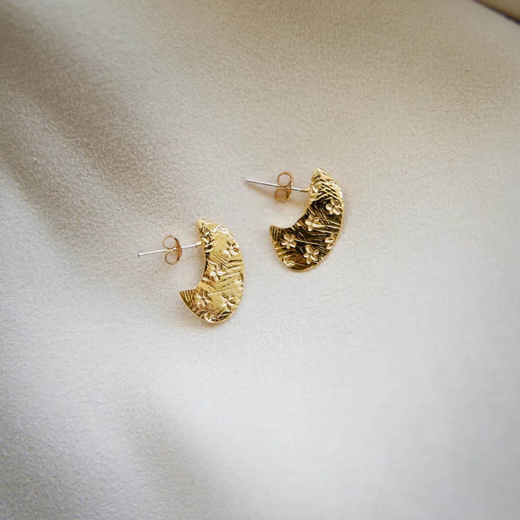 岩石小花耳環主圖，PIPIJUDY 原創設計飾品