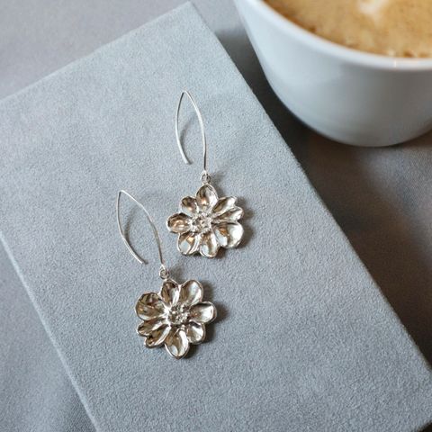 5F28B699-192C-40AE-8089-EC0FF8A9CF68 1