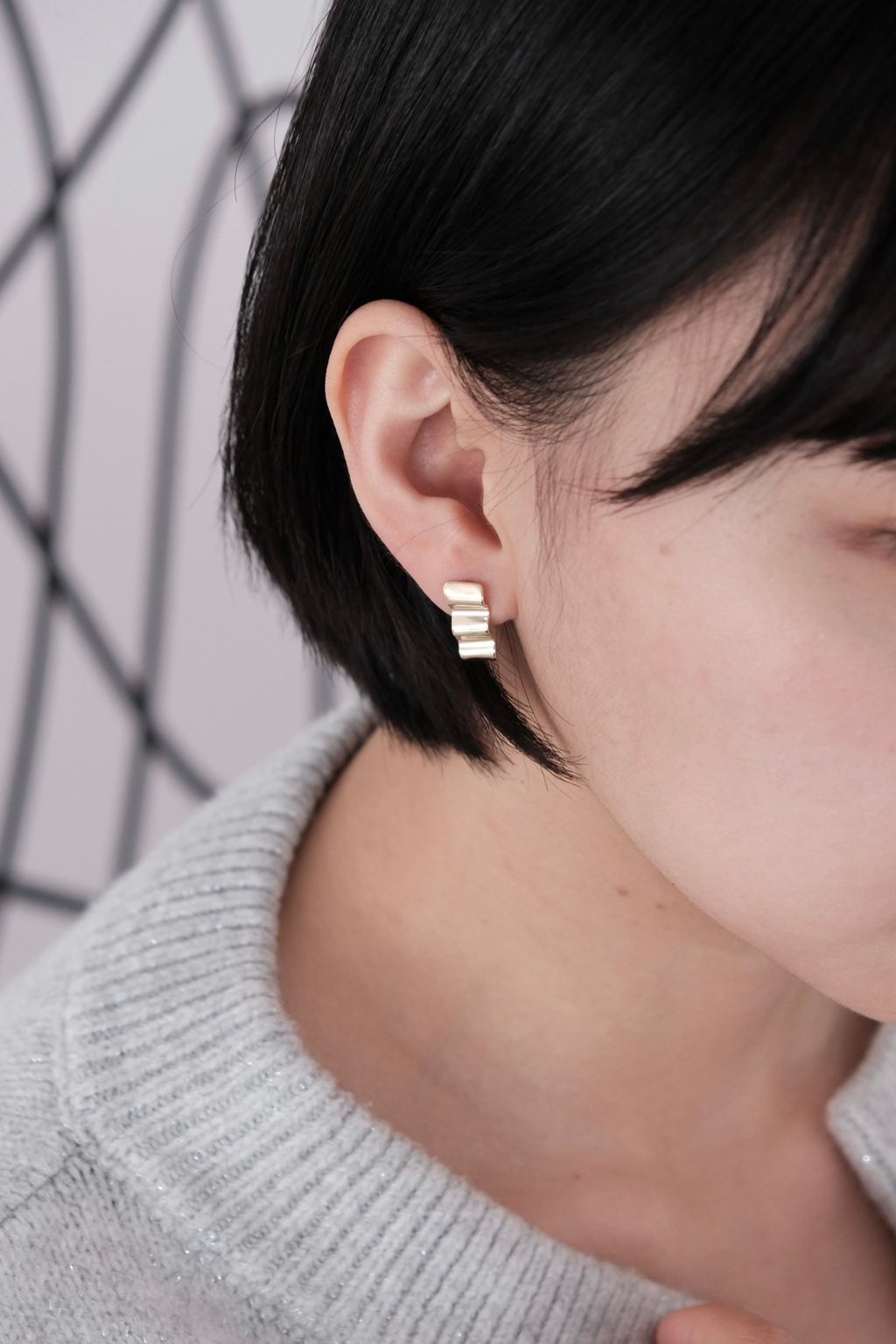 瓦楞波浪耳環小款主圖，PIPIJUDY 原創設計飾品