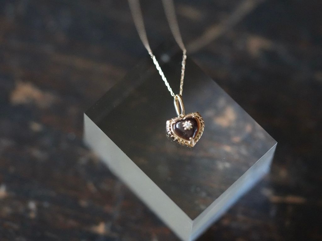 PIPIJUDY K10 心形黑蝶貝鑽石墜飾 細節特寫