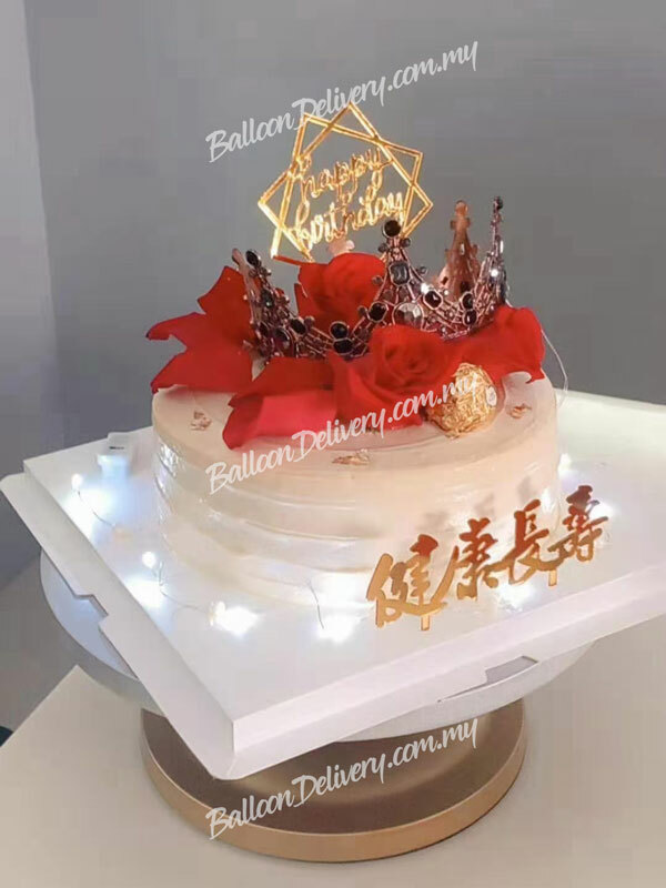 Rose-&-Crown-Design-Cake.jpg