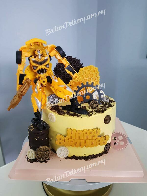 Bumble Bee Transformer Birthday Cake - Fondant | cakewaves