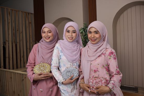 MAWAR SQUARESHAWL | Qisthenadi