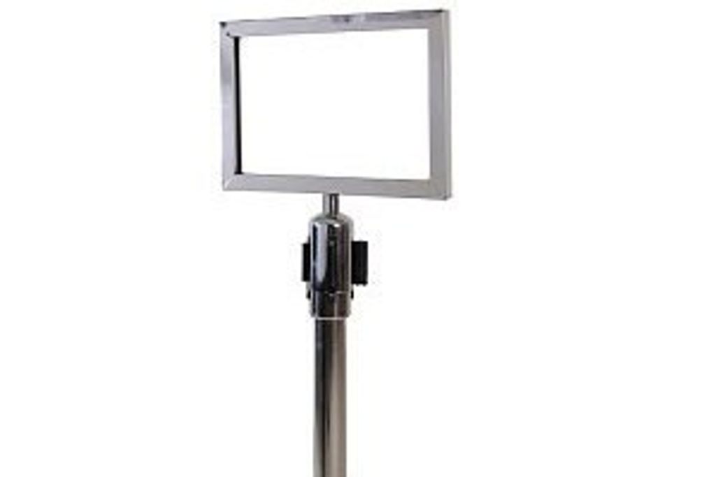 retractable-q-up-stand-3.jpg