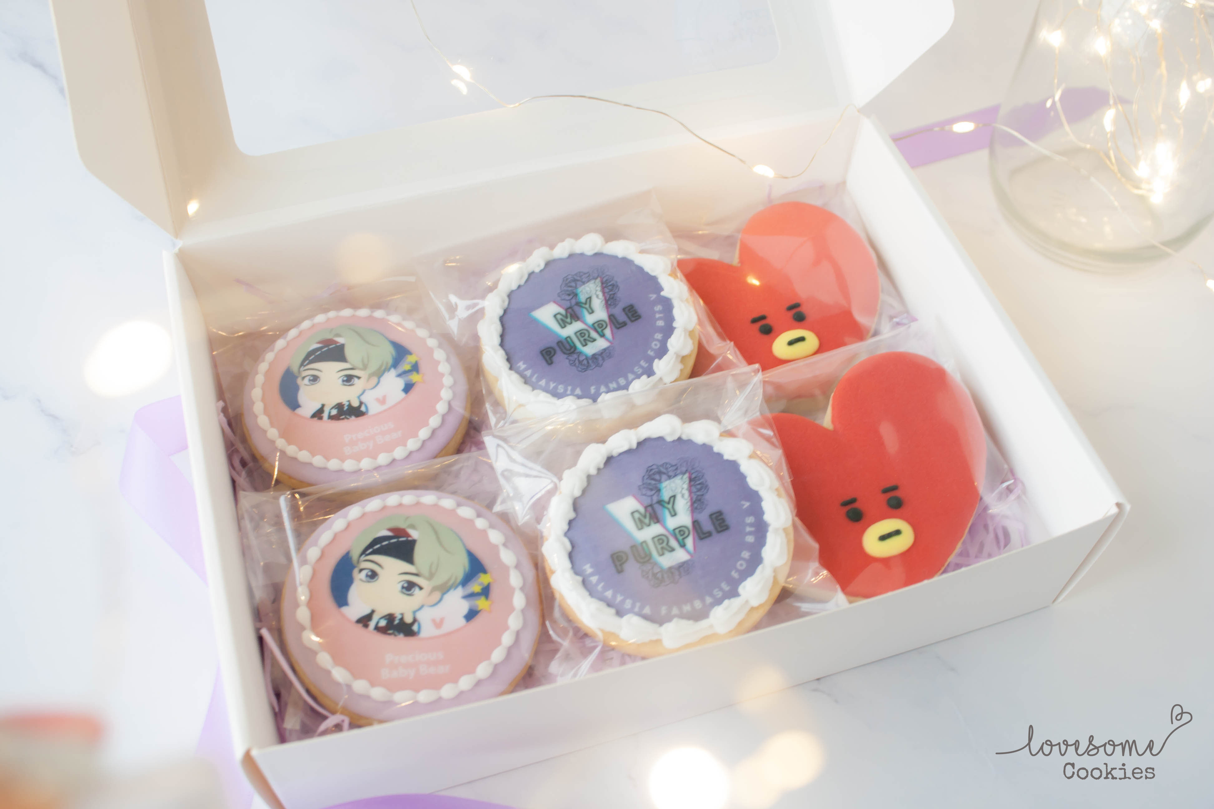 Lovesome Cookies bt21 gift box