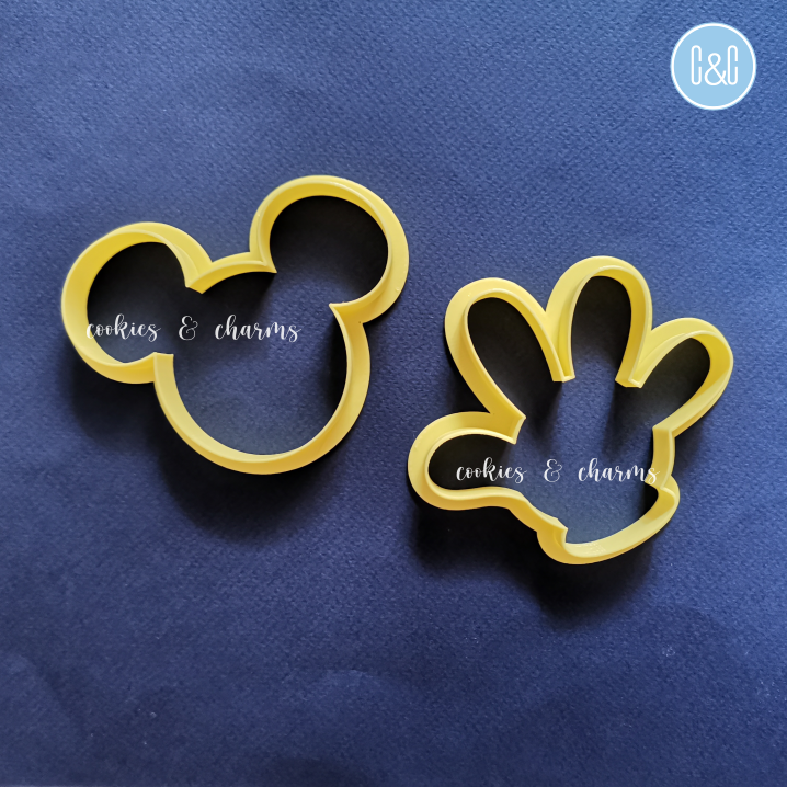 Pair with Mickey Glove Cutter to make a set!