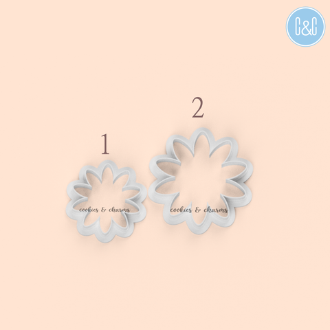 Daisy Flower 1 Clay Cutter comes with 2 different sizes.