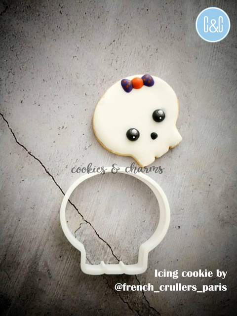 Skull cookie cutter.png