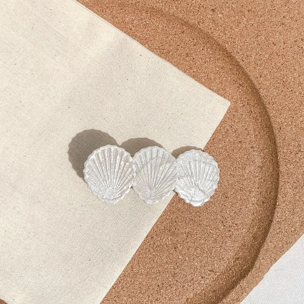 Naia hairclip.jpg