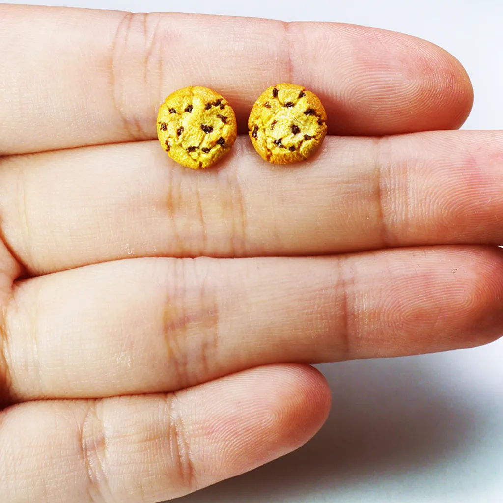 TinyPinc-_0024_cookiesstuds5.jpg