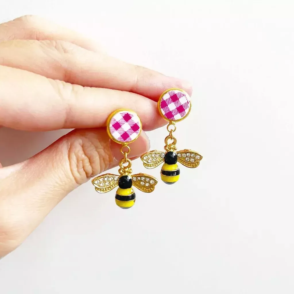 gingham bee