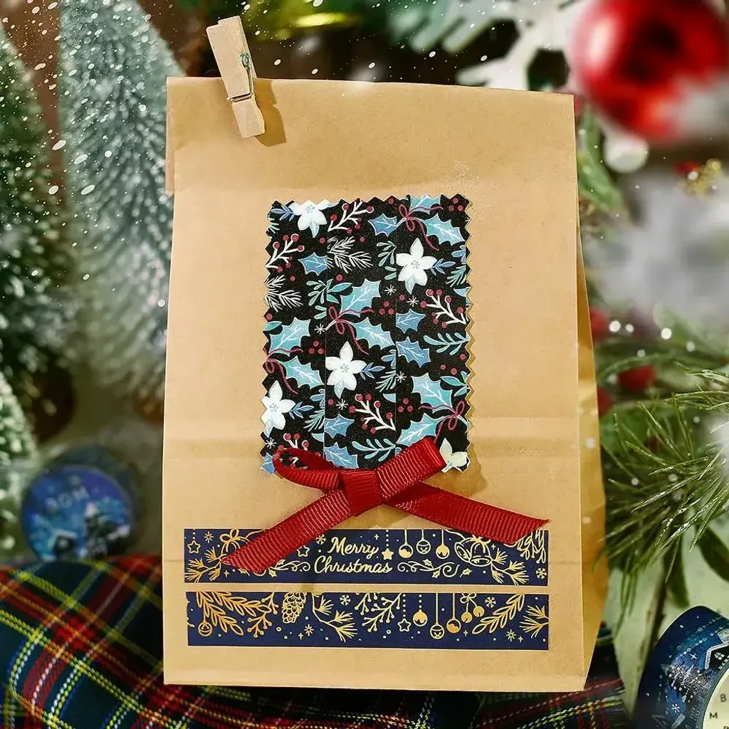 bgm-foil-stamping-2025-christmas-limited-edition-masking-tape-holly-and-flowers-4_1024x1024@2x