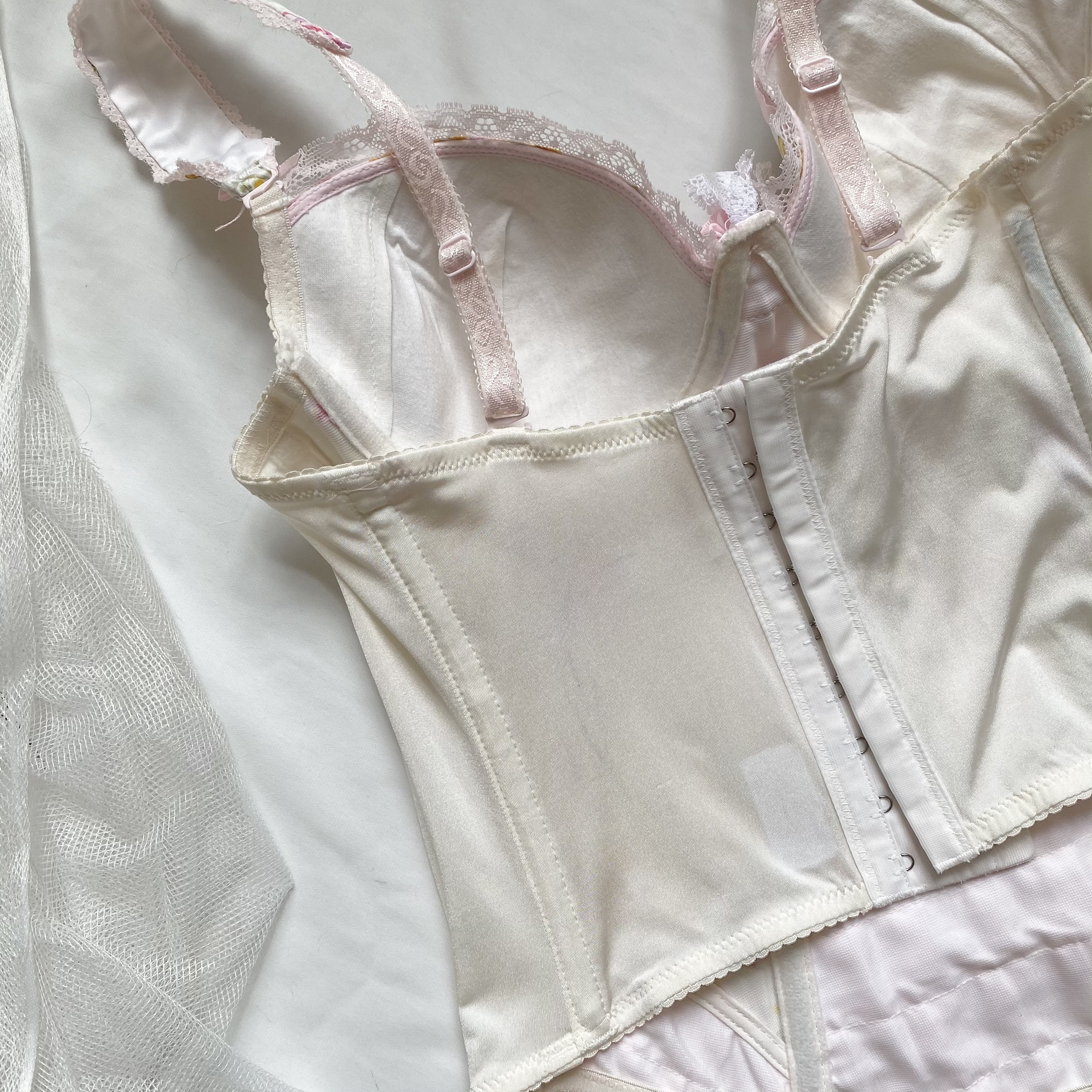 新品 SIIILON Night veil bustier Eblin Satin Floral Bustier (36B/34C) – Violette Wears