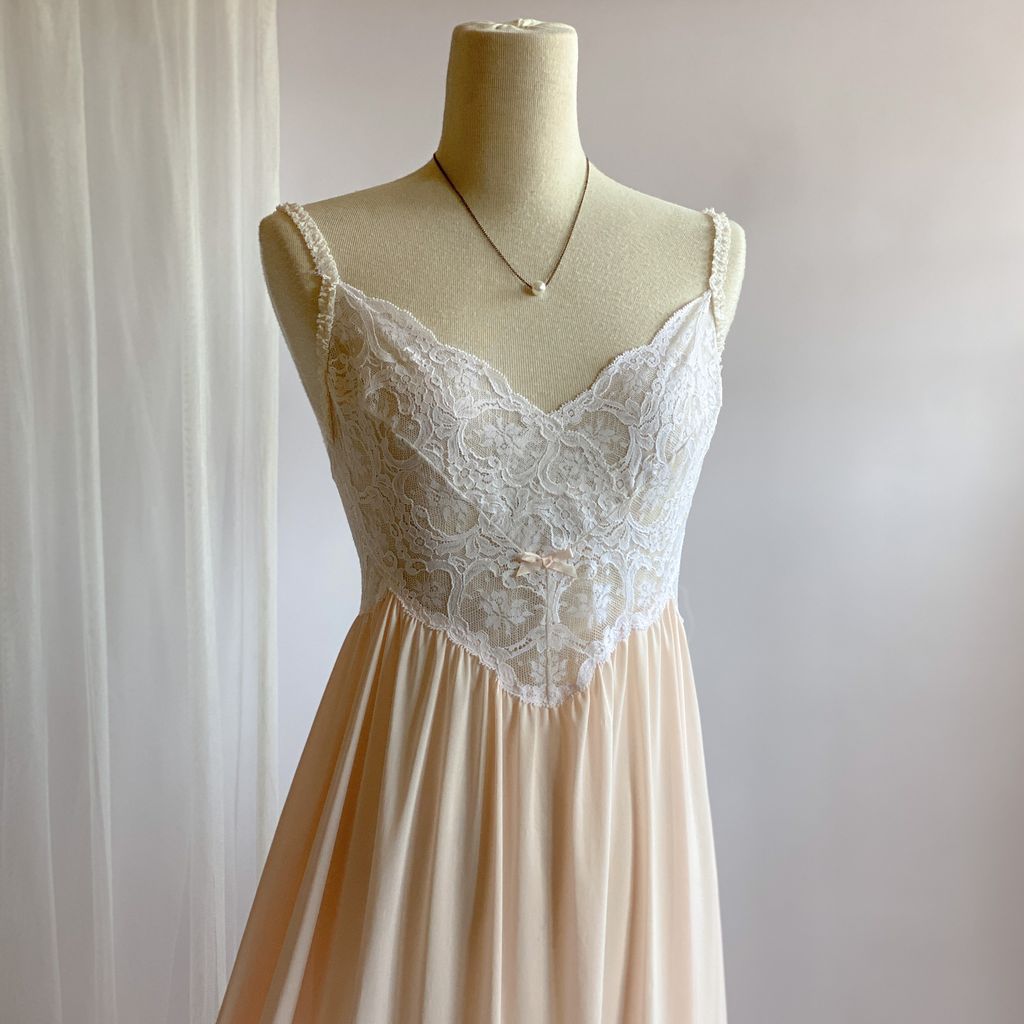 Vintage Lace Nightgown – Miss Elaine Store