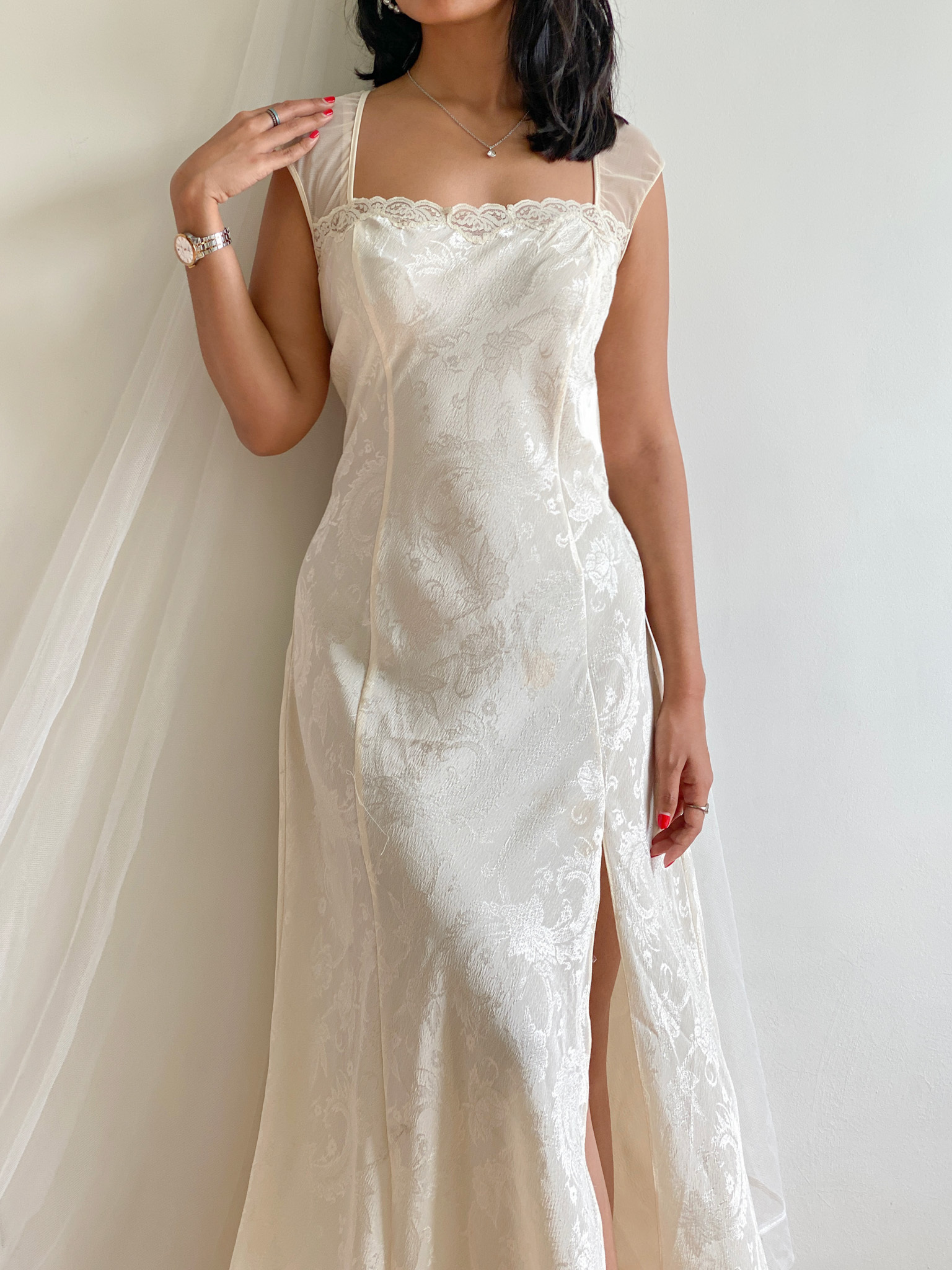 DA803FA7-28C9-41B9-B59E-7803EFDB591A