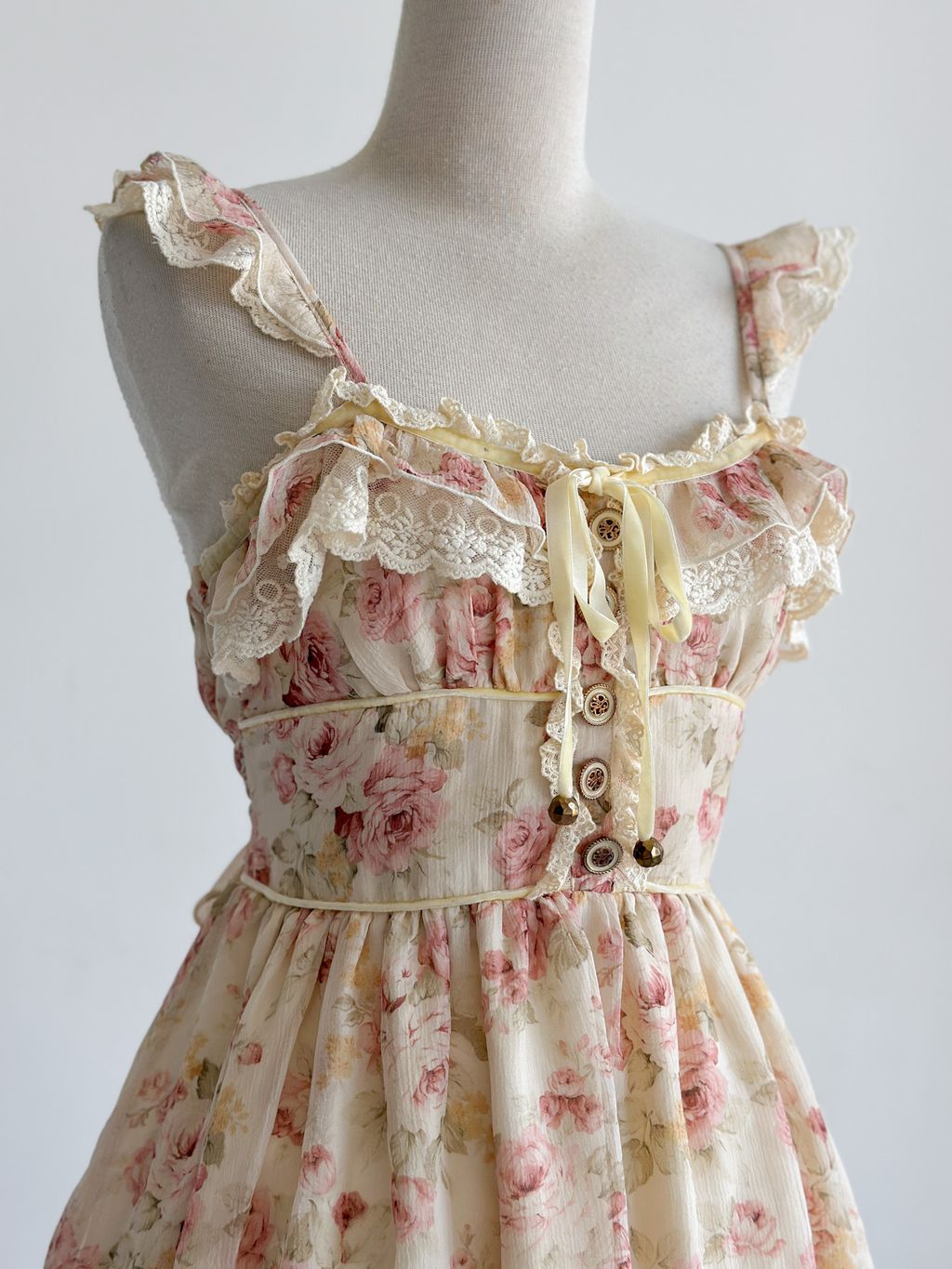 【LIZ LISA】20 Year vintage dress（Rare） Rare and highly sought after Liz Lisa Strawberry | Depop